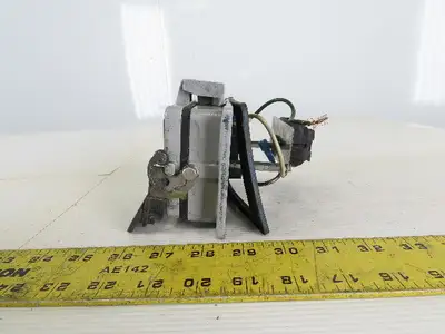 Mencom Corp GF-RJ45-R-32 Programming Device Interface Connector 115VAC 3Amp
