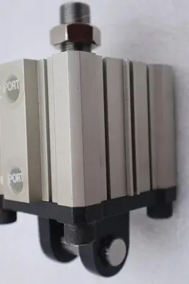 SMC CQ2D80-40DM Compact Cylinder NEW OPEN BOX STOCK K-2438