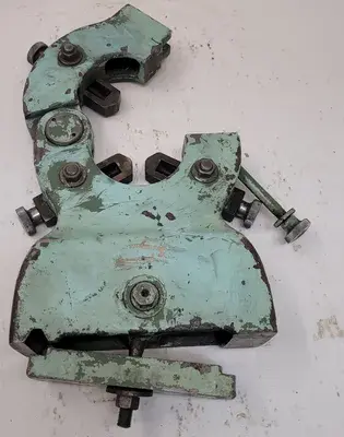 USED MONARCH STEADY REST