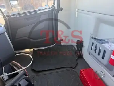 Used 2023 VOLVO VNR42T300 Conventional trucks Illinois US | T&S Trailer Pool #1509492