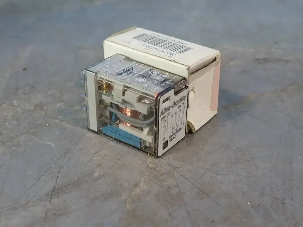 NEW ALLEN BRADLEY 700HC14Z244