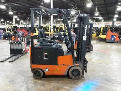 USED 2019 DOOSAN BC15S-5