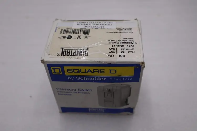Used _UNKNOWN_ _UNKNOWN_ Pressure Switches Pennsylvania US | Global Equipment International, LLC #1436748