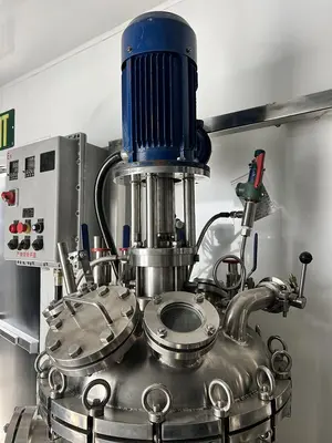 (2) 100 L Crystallization Reactor with Agitators and Controller