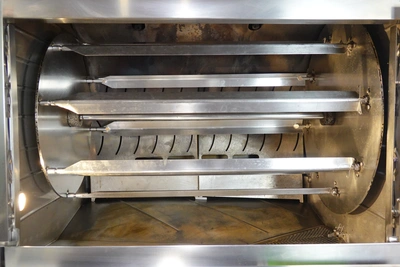 HARDT NATURAL GAS COMMERCIAL ROTISSERIE MODEL INFERNO 4500 (CAPACITY 40 CHICKENS)
