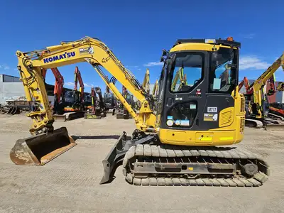 USED 2017 Komatsu PC88MR-10