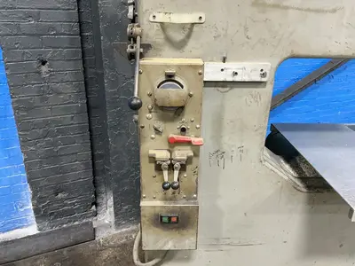 Used DOALL 3012U Vertical Band Saws Ohio US | HGR 24 #1471918