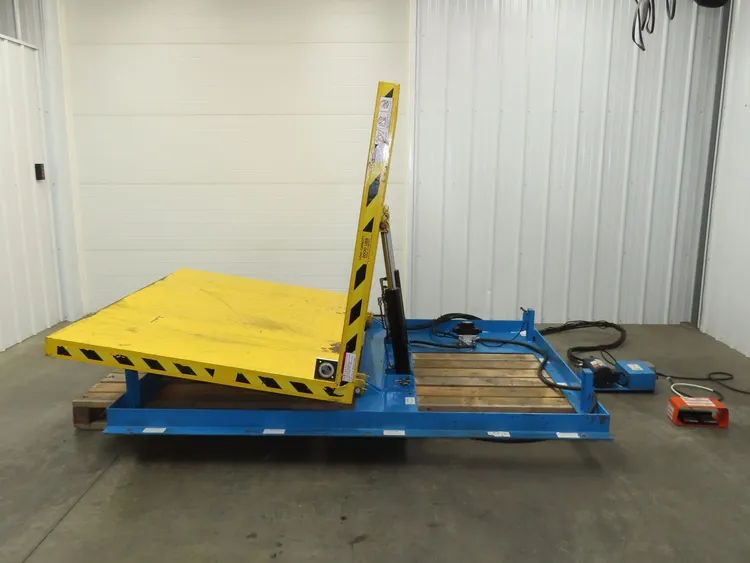 Used MAX _UNKNOWN_ Tippers Indiana US | Arrow Industrial #617425