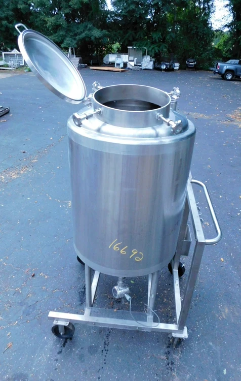 Used SANI-MATIC TANK 125 GALLON Stainless Steel Tanks New Jersey US | Champion Trading Corporation #424625