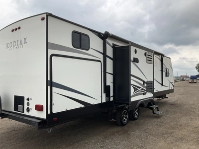 Used 2017 KEYSTONE 330BHSL Campers, Caravans, Motorhomes Michigan US | Miedema Asset Management Group #1355374