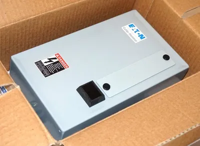 NEW EATON / CUTLER HAMMER ECL03D1B3A LIGHTING CONTACTOR
