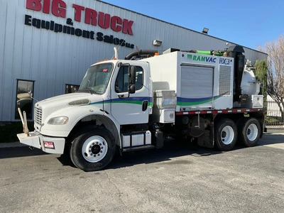 Used 2015 FREIGHTLINER M2 Hydro Excavators California US | Big Truck & Equipment #1412205