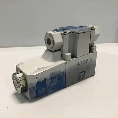 USED VICKERS DG4V-3-2AL-M-P7-H-7-50