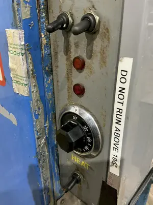 EQUIPMENT MANUFACTURING CORPORATION (EMC) WATER HEATER: YOBRO #24946