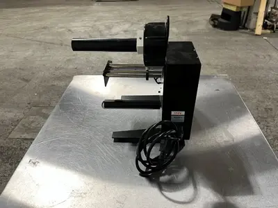Label Dispenser/roll Labeler