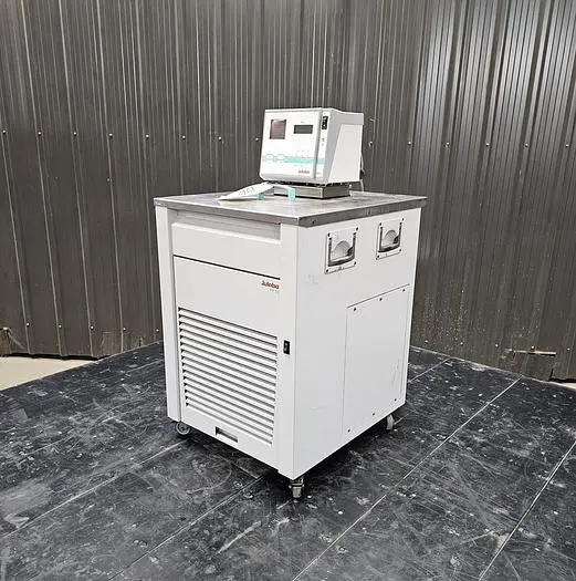 Used JULABO FP51-SL Baths / Circulators Quebec CA | Carter-Wilson Equipment Services #451450