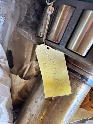 NEW 2004 GARDNER DENVER TGF (CRANKSHAFT)