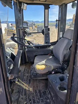 USED 2013 JOHN DEERE 544K