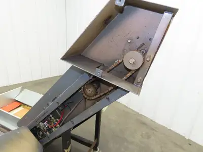 LaRos 19.5"W x 62"L Cleated Belt Incline Parts Conveyor 12"Bed 4-48FPM 115V