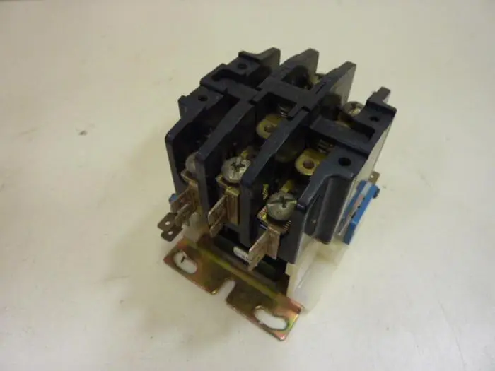 Used FURNAS ELECTRIC CO 42BE35AF325RGT PLC Contactors Michigan US | Ideal Machinery #704272