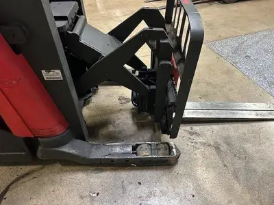 Used 2018 RAYMOND 750R45TT Stackers Illinois US | Somerset Equipment Sales #1543076