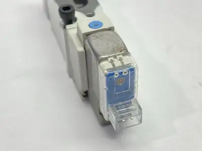 Used SMC Pneumatic Solenoid Valve 5-Port 2-Position Solenoid Valves Michigan US | Maverick Industrial Sales #1392278