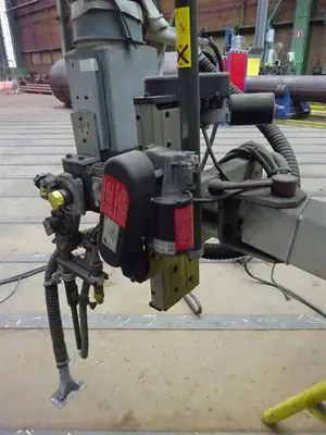 USED ESAB WELDINGCRANE FOR COMPOSITE BEAMS/TANKS