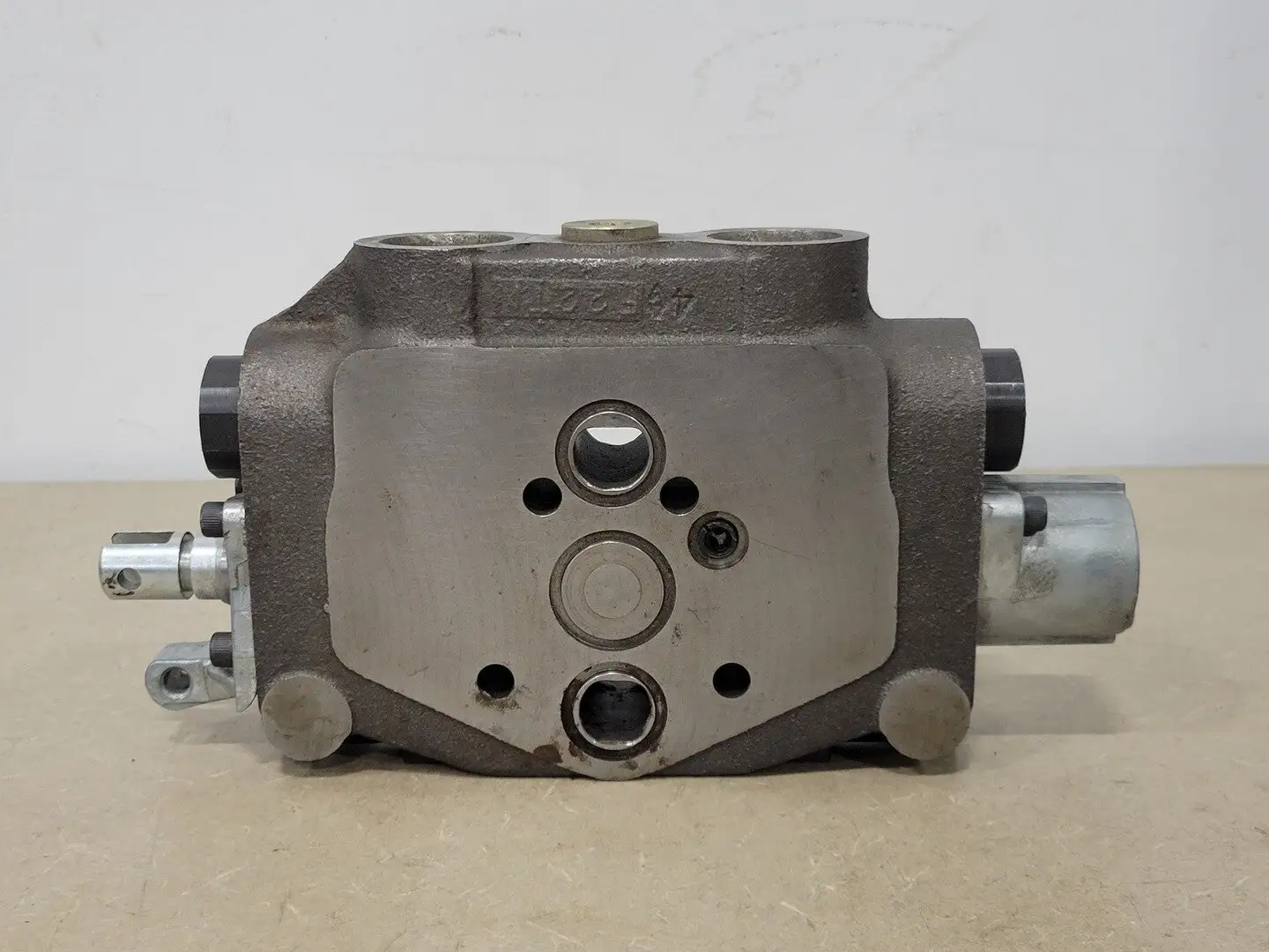 Hydraulic Section Valve F22T, 24054 BCDE