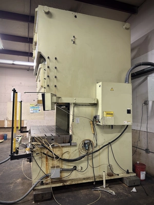 USED 1999 KOMATSU PRESSES KOMATSU OBW250-3 PRESS