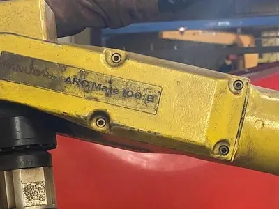 Used 2002 FANUC FANUC ARCMATE 100IB Robots Michigan US | RAB Industries, Inc. #183967
