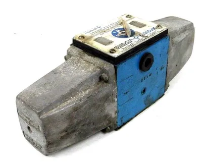 USED VICKERS DG4S4L-016C-50 DIRECTIONAL VALVE DG4S4L016C50