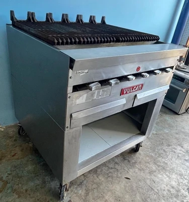 75-0163 Vulcan HGB34 34'' Gas Charbroiler with Cabinet Base
