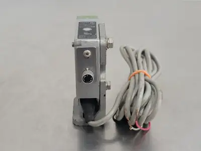 USED OMRON E3S-LS20XE1