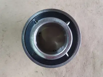 NEW NTN UC208D1