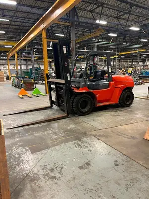 Used _UNKNOWN_ _UNKNOWN_ Liquid Propane Forklifts Virginia US | Myron Bowling Auctioneers Inc #1561888