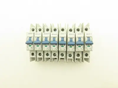 Allen Bradley 1489-A1C050 | 1489-A1C200 Circuit Breaker 1-Pole 5A/20A Lot of 8