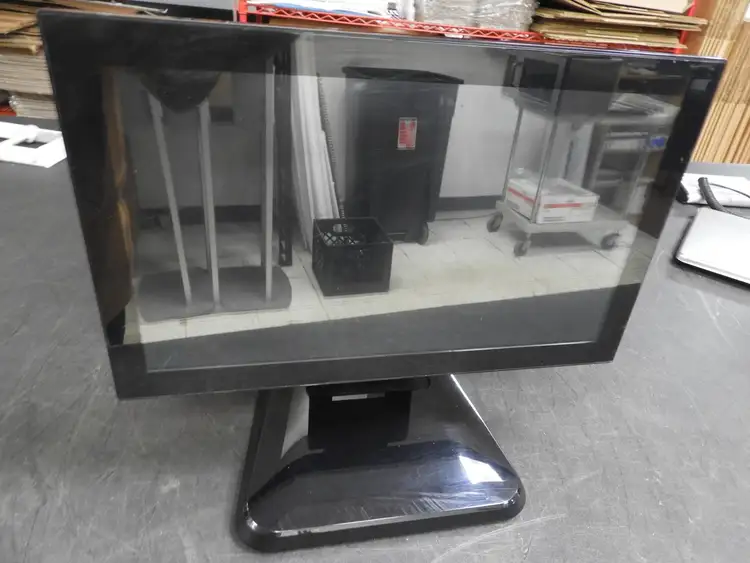 Used Teamsable Used TEAMSABLE 15" 15N-RM ANDROID POS Terminal System Retail Store Fixtures Illinois US | Falcon Restaurant Supply #1376551