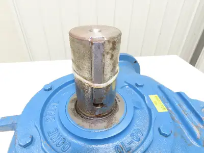 Cone Drive MHV40B294-Z7A Worm Gearbox 20:1 Reducer 7Hp 135rpm Vertical Output