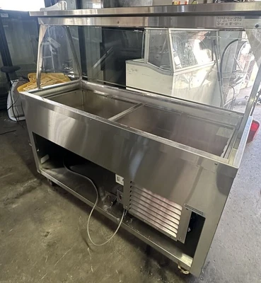 174-0220 Duke 60" Self Contained Full Service Buffet Cooler Case