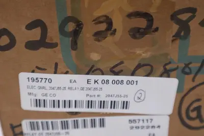 NEW GENERAL ELECTRIC CR120AD04049AA INDUSTRIAL RELAY STOCK G573A