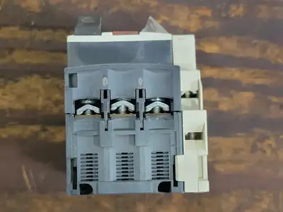 USED SCHNEIDER ELECTRIC GV2ME16