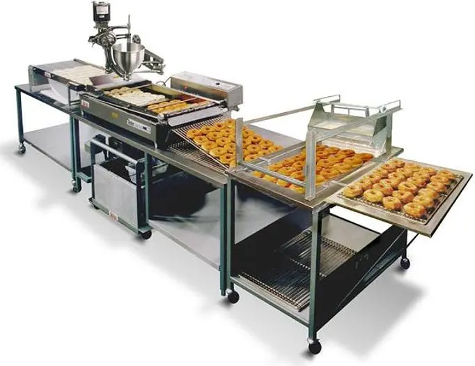 DONUT ROBOT MARK VIAUTOMATIC DONUT MACHINE