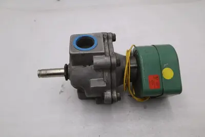 Asco 8043A47 Electric Solenoid  Valve Pipe Size 1" NPT Coil 120 VAC - STK CC170