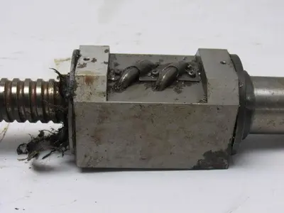 Wasino LG71 33" Ball Screw & Nut Assembly End Bearing is Bad