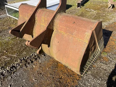 Used _UNKNOWN_ _UNKNOWN_ Multipurpose Buckets Oregon US | KNM Equipment Sales & Service #1363681
