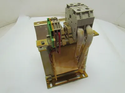 Dayton 4mtw8 Isolating transformer Rated Power 1500VA in 277V out 24V