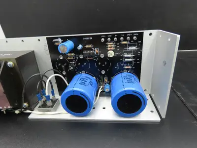 International IHE-28-6 DC Power Supply 100-240VAC 47-63Hz Input 28VDC 6A Output