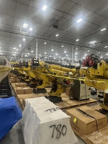 Used 2014 FANUC M-900IA/400L Robots Michigan US | RAB Industries, Inc. #184562