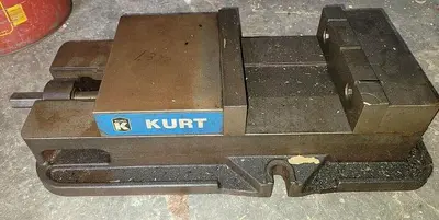USED KURT D80
