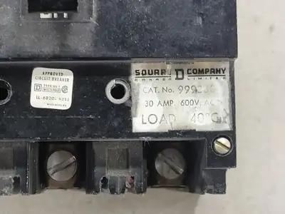 USED SQUARE D 999230